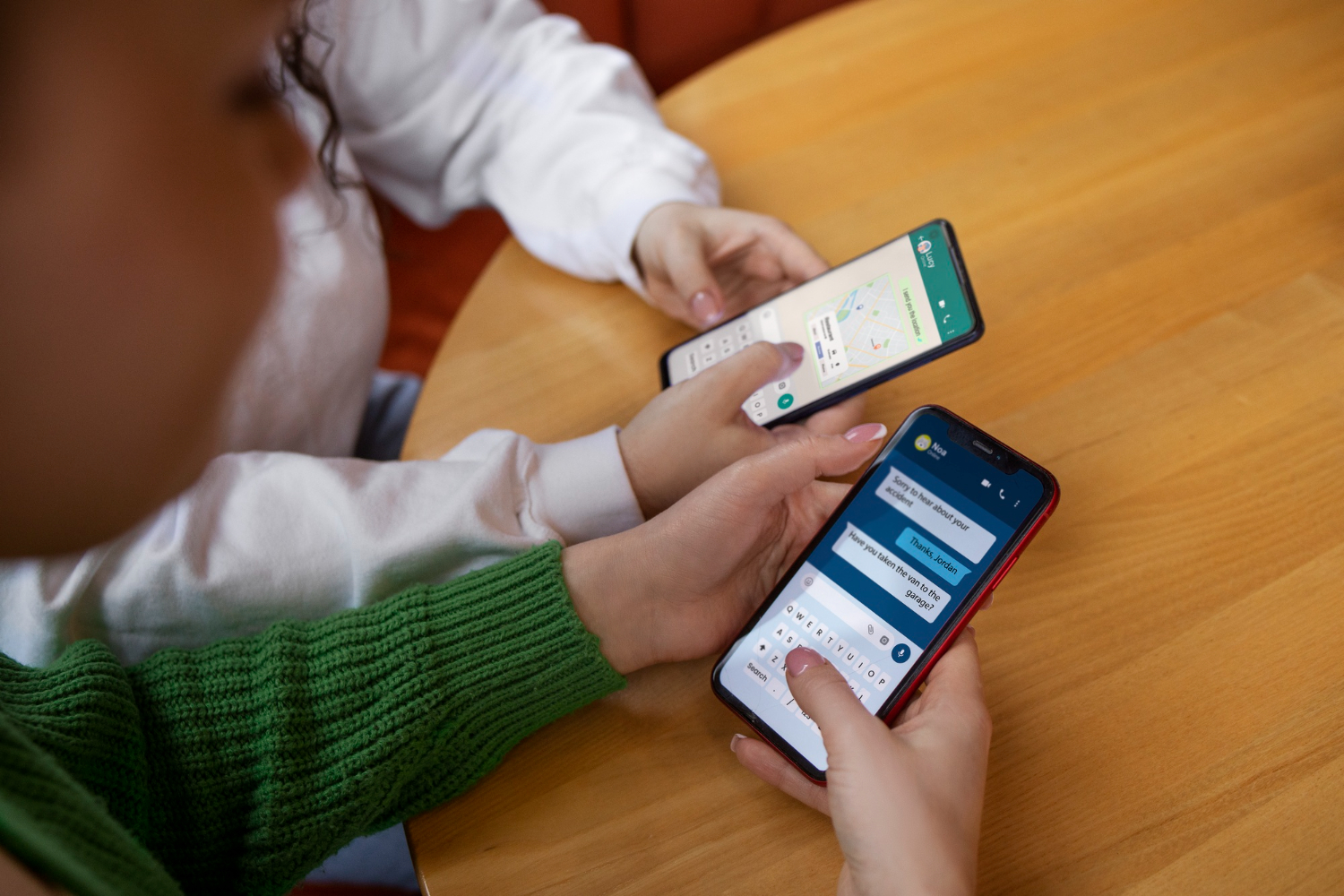 Chatbot WhatsApp: So sánh giữa Luồng, AI và Giải pháp Hybrid